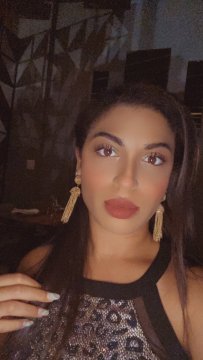 Aisha90 from Ontario,Canada